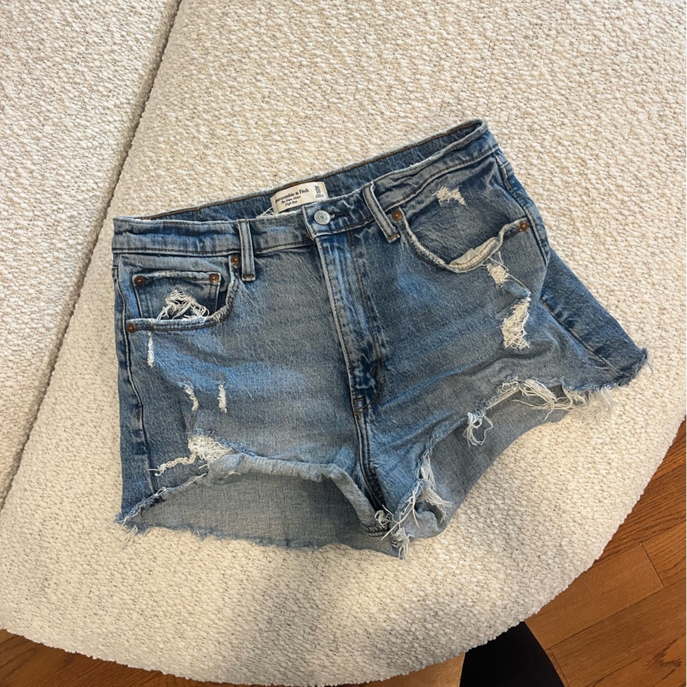 Abercrombie High Rise Mom Shorts